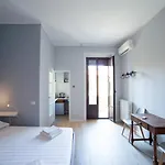 Hbhall Residenze Darsena *