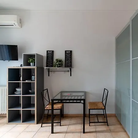 アパート Hbhall Residenze Darsena