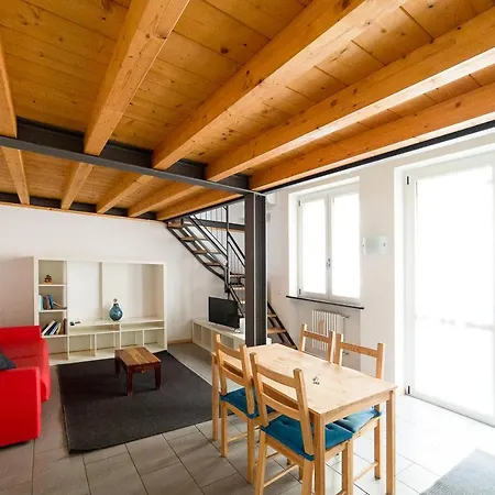 Apartment Hbhall Residenze Darsena Milan