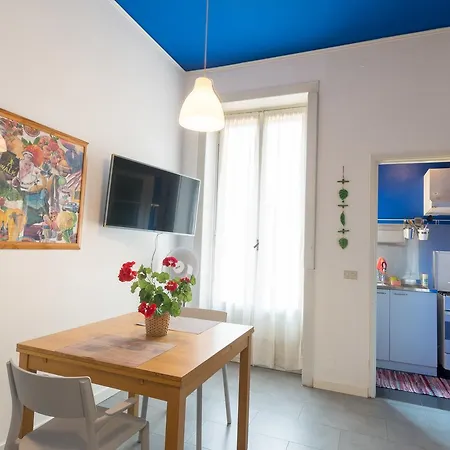 Hbhall Residenze Darsena Apartment